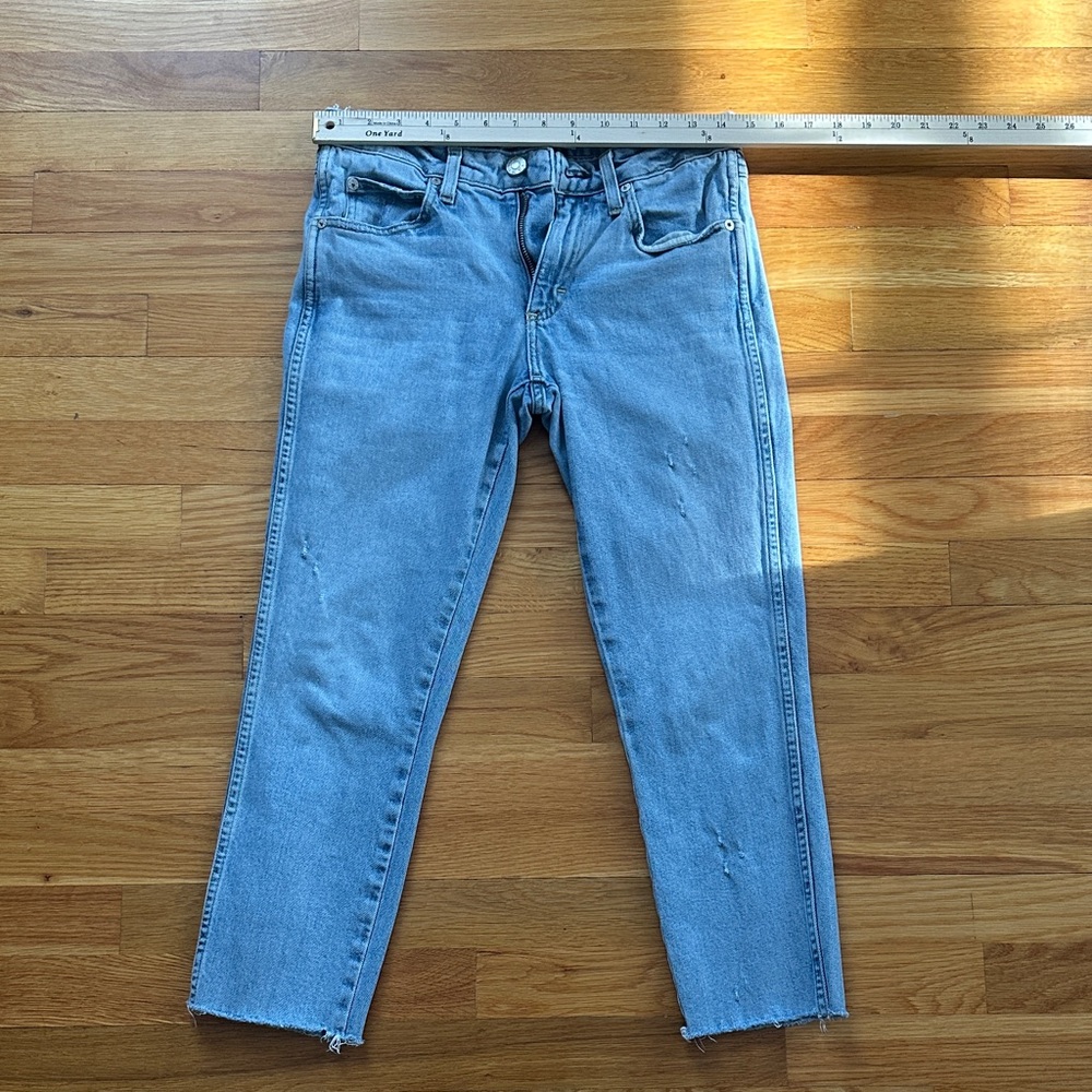 Amo stix cropped size 27 in light blue wash